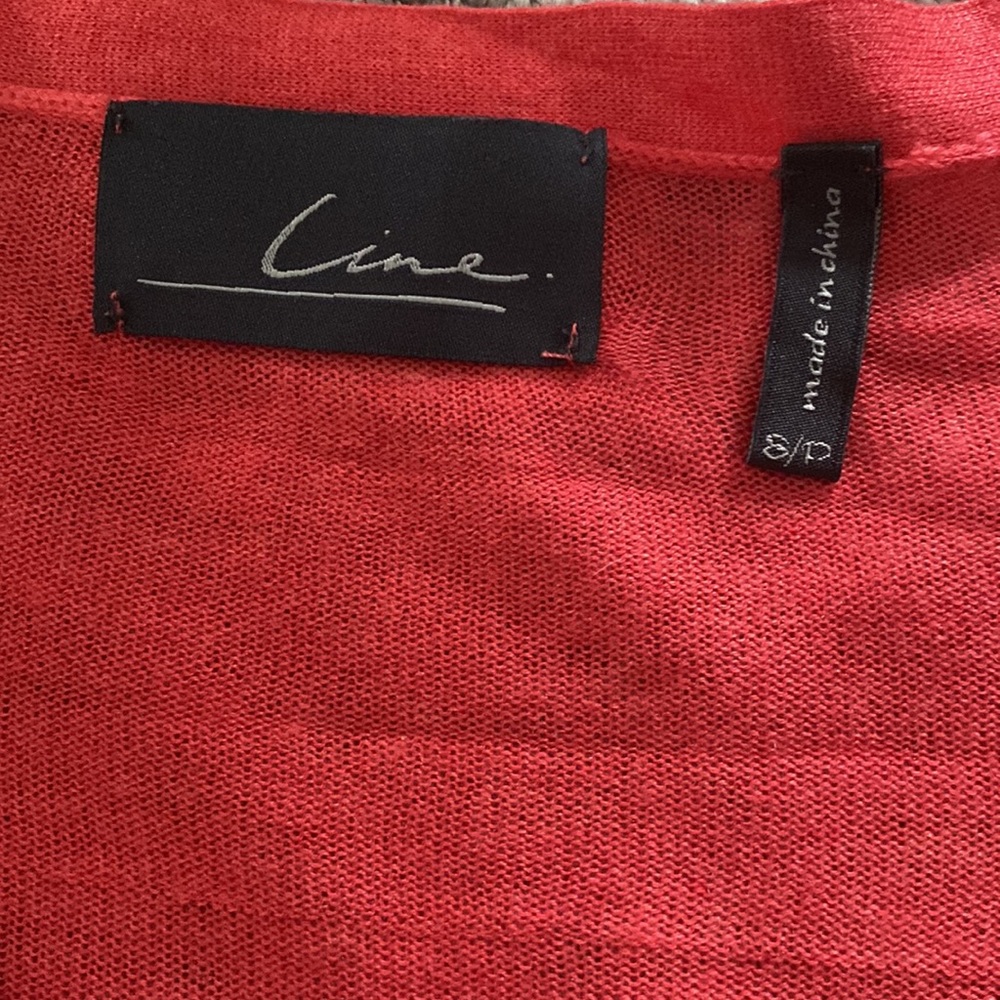Line Sweater - Picture 4 of 4